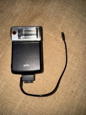 28-bvc Braun Vintage 2000 / 28 Bvc Flash Germany With Cable Untested