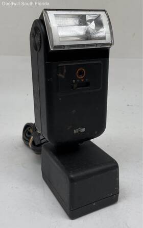 F022 Braun 2000 Ac Powered Flash Unit