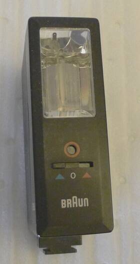F20bls Braun Shoe Mount Flash - Made In Japan Tested And Works