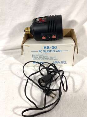 As-36 Britec Britek Ac Powered Slave Flash. #as-36. 100 Watt Edison Base Full Or Half Power