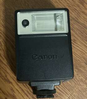 C50-0371-201 Canon 133a Speedlite Flash For 35mm Cameras Made In Japan