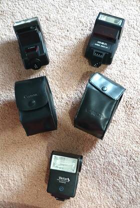 Z300e Canon Minolta Vivitar Lot Of 3 Camera Hot Shoe Mount Flash Untested-canon Vivtar