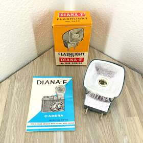 162b Diana F Camera Flashlight Lomography Collectible Photography
