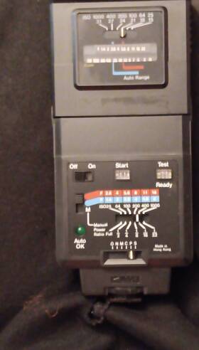 Dt-700s Focal Zoom Automatic Thyristor Hot Shoe Flash For Film Digital Dslr