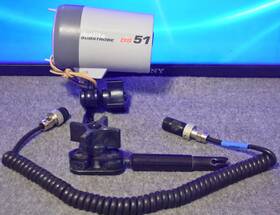 4044.1 Ikelite Ds-51 Underwater Substrobe Head With Bracket And Sync Cable / Ttl