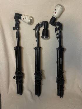 Sdw-40a K&h A Set Of Ac Slave Flash With Tripods