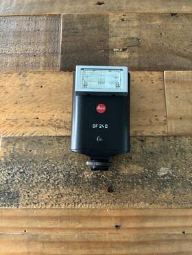 200943 Leica Used Black Sf 24 D