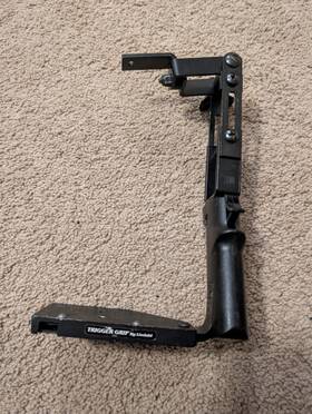 17.0910 Lindahl Camera Flash Trigger Grip