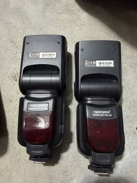 Nw562 Neewer 2x Ttl Speedlite Flash For Nikon Pouches Lot Of 2 Dslr