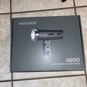 200ws Neewer Q200 2.4g Outdoor Flash Strobe Light 3200mah Photography Monolight