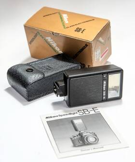 146503 Nikon Sb-e Speedlite Flash For Em Fe Fm - Tested And Works With Box Case Manual