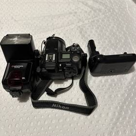 Nikone8700 Nikon Coolpix Mb-e5700 With Agfaphoto Flash