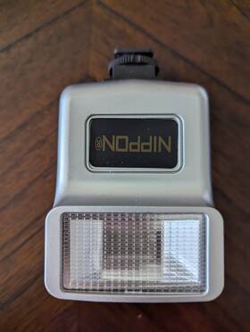 4352 Nippon Electronic Flash Attachement