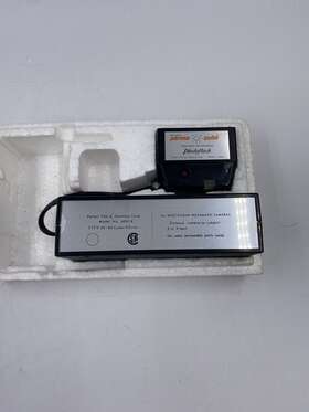 6001b Perma Cube Vintage Photo Flash Model For Kodak Instamatic Untested
