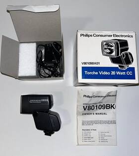 V80109bk01 Philips Vintage Video Flash Rechargeable Compact Light