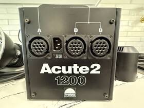 Acute2 Profoto Generator And 3 Heads With Reflectors Covers 2 Snoots