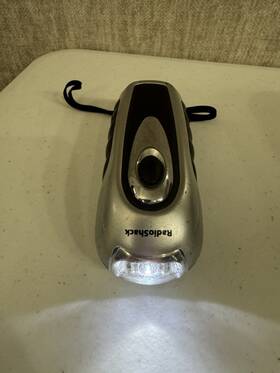 11a04 Radio Shack Vintage Led Flash Light Works Great