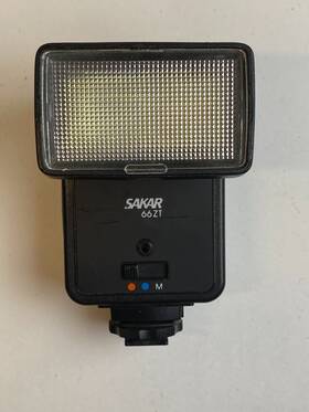 66zt Sakar Shoe Mount Flash Vintage Camera Good Condition 122