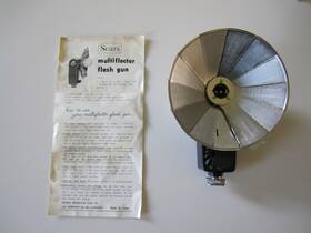 3-8904 Sears Vintage Multiflector Ag-1 M2 No. 5 Flash Gun With Case