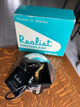 1661 Stereo Realist Camera Vintage Flash Attachment Photoflash Model