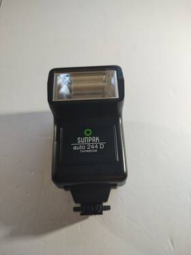 26114 Sunpak Camera Flash Auto Fits Nikon Cameras. 244 D Shoe Mount