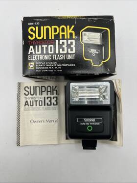 650-133 Sunpak Thyristor Auto 133 Electric Flash Unit Gently Used Condition