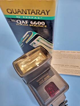 Qaf6600 Sunpak Canon Camera Flash Quantaray Zoom Bounce Nice Cond W Box Instructions