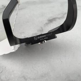 Pcl-r5g Sunwayfoto L Bracket For Canon R5/r6 Used Good
