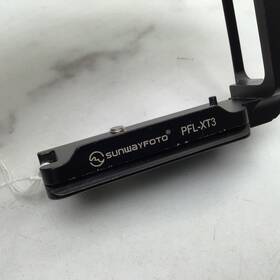 Pfl-xt3 Sunwayfoto L Bracket Fuji Used Good