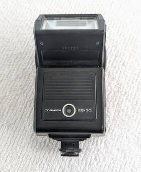 Es-30 Toshiba Shoe Mount Flash - Untested