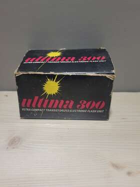 39095 Ultima 300 Ultra Compact Transistorized Electronic Flash Unit For Vintage Camera