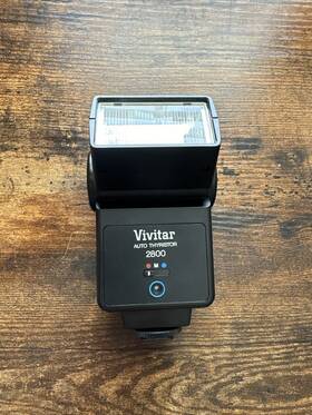 0009987777 Vivitar Auto Thyristor 2800 Universal Shoe Mount Camera Flash