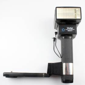 4900vt Vivitar Auto Thyristor Electronic Flash Bracket - Tested And Working