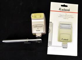 Vivitar 719975958925 Digital Slave Flash. Dg Slave/vivitar. With 1/4-20 Offset Bracket