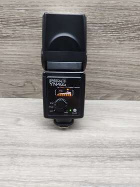 Yn-465 Yongnuo Digital Speedlite Flash For Nikon And Canon Dslr Cameras Excellent