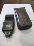Sunpak Auto 144 Thyristor Flash And Case Swivel Top For Canon Nikon Pentax. Fixed Price $22.50.