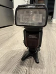 Neewer NW-670 Ttl Flash Speedlite With Lcd Display For Canon Dslr. Fixed Price $29.99.
