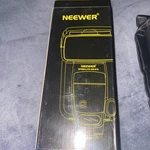 Neewer NW-670C Gn 58 Flash Speedlite W/ Lcd For Canon Dlsr Cameras New Open Box. Fixed Price $55.50.