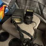 Vivitar 283 Flash Head & HVP-1 Supply Auto Thyristor Ac-powered Black. Fixed Price $9.00.