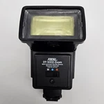 Focal DT-5000 Zoom Multi-dedicated Thyristor Bounce Electronic Flash Unit. Fixed Price $10.50.