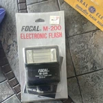 Focal M-200 Electronic Flash Shoe Mount Hot Guide Number 56FT Film Camera. Fixed Price $12.50.