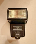 Vivitar 283 Tilt Shoe Mount Auto Thyristor Flash. Fixed Price $24.00.