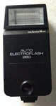 ***************************** Working Minolta Auto Electroflash 280 Camera. Fixed Price $24.99.