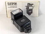 Sunpak Auto 422 Thyristor Nikon Dedicated Shoe Mount Electronic Flash. Fixed Price $19.99.