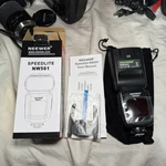 Neewer NW561 Display Flash Speedlite For Dslr Mirrorless Cameras Brand New. Fixed Price $44.09.