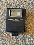 Focal M-200 Electronic Flash Unit Vintage 2001-38 No Pouch Made Hong Kong. Fixed Price $12.00.
