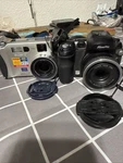 2 No Working Digital Cameras Sony Cybershot And Fuji Film. Fixed Price $35.00.