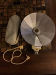 Vintage Minolta Gun Junior Flash With Case. Fixed Price $20.25.