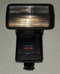Vintage Hitacon Auto 300A Electronic Flash. Fixed Price $12.00.