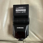 Samsung Flash For Nx Cameras Sef 42A Nice Usa Seller- Low Price. Fixed Price $109.00.